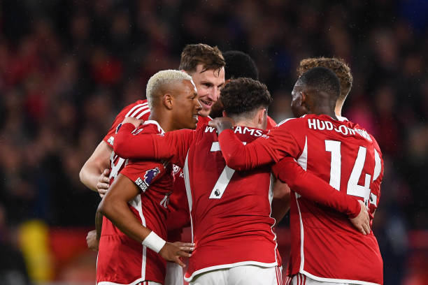 连续征战不 连续征战不