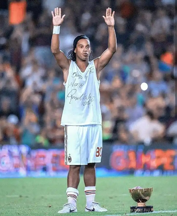 凭借其出色 凭借其出色